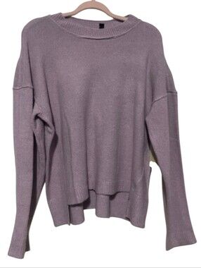 NWT RD Style Size Medium Purple Exposed Seam Sweater Stitch Fix